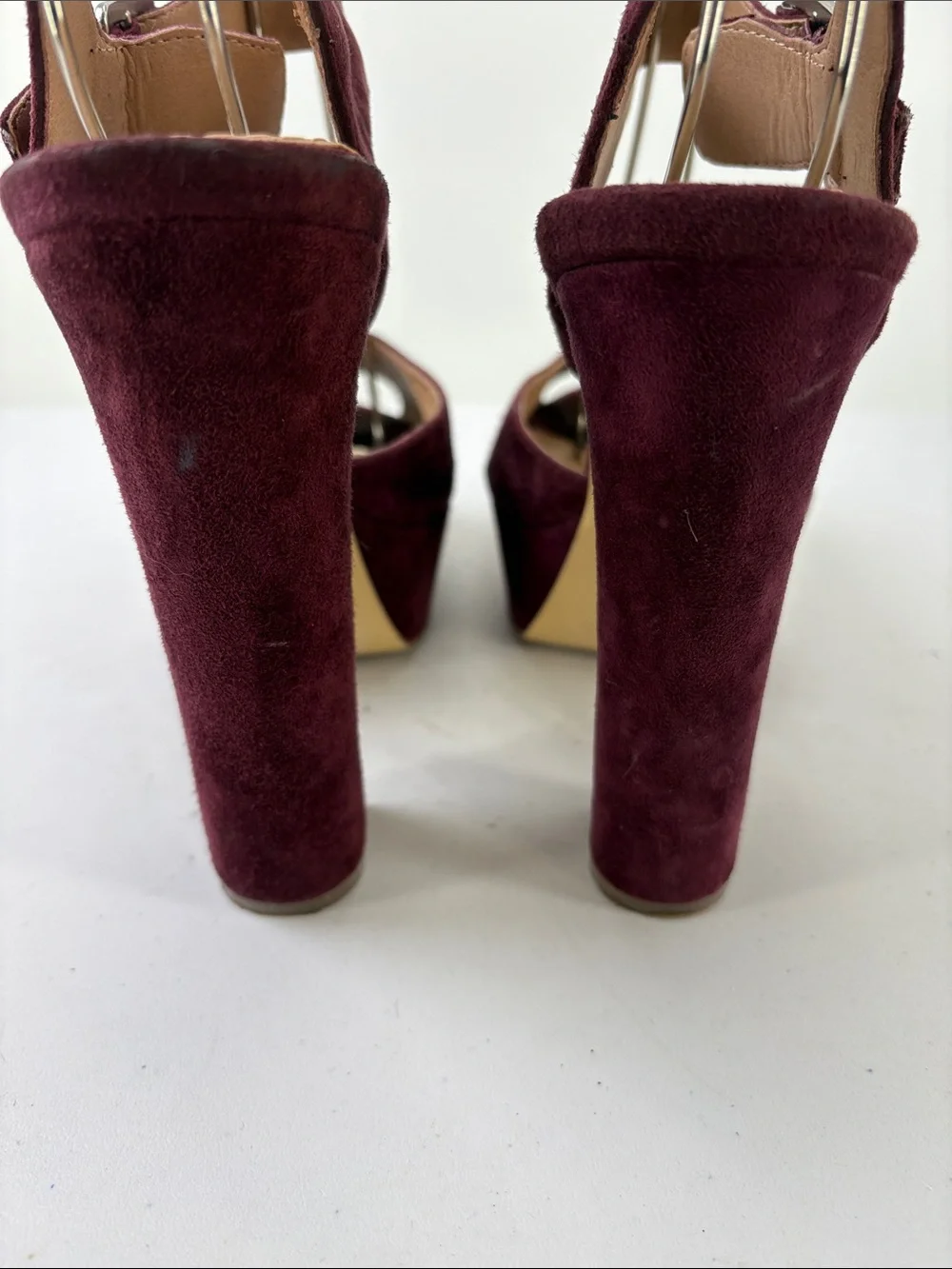 🐨 Steve Madden Jillyy Burgundy Suede Platform Heels with Buckle